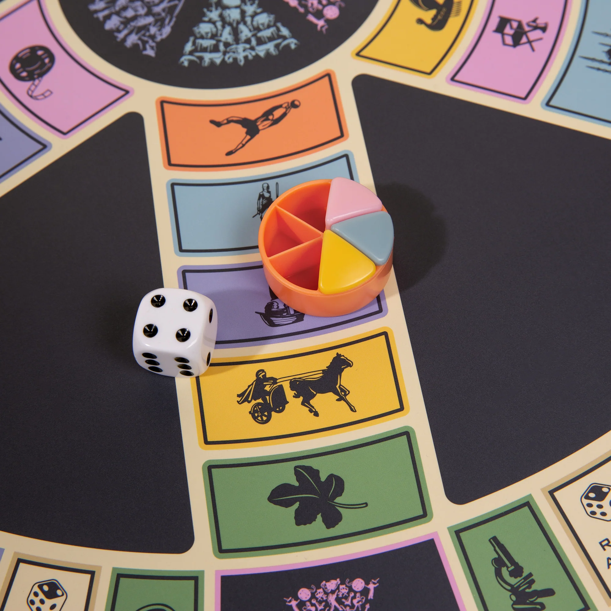 3-in-1 Premium Game Collection: Scrabble, Trivial Pursuit & Cribbage - Image 6