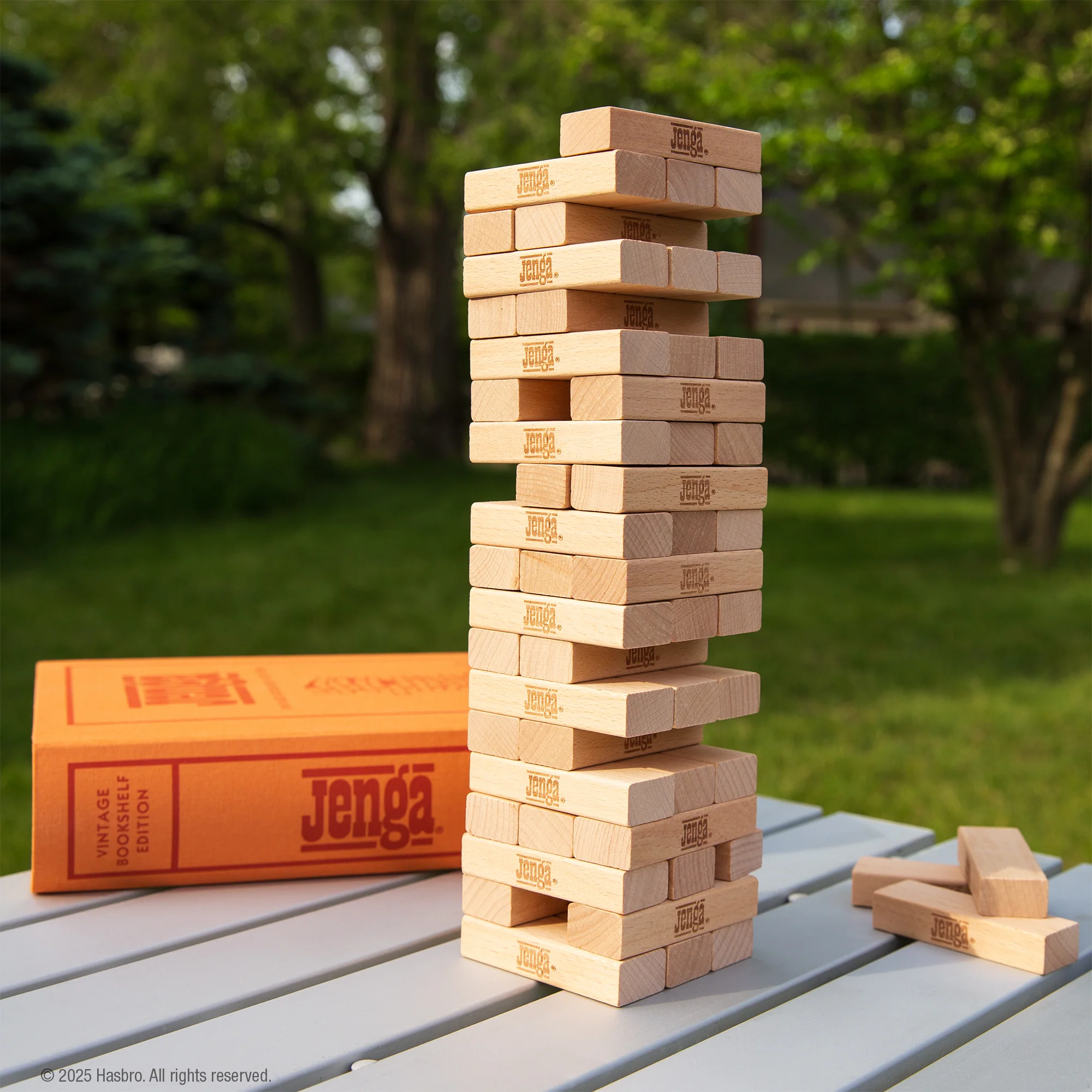 Jenga Vintage Bookshelf Edition - Image 6