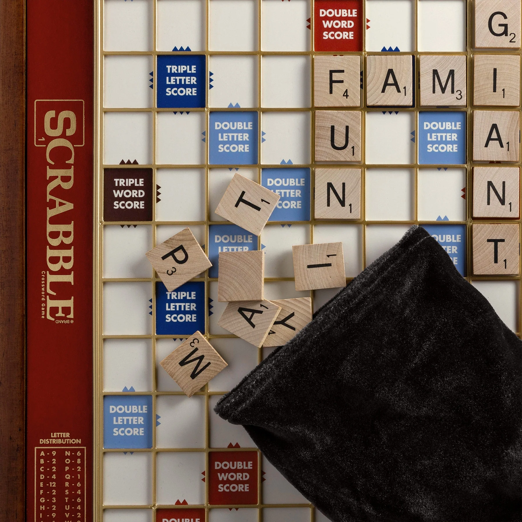 Scrabble Giant Deluxe Edition - Image 6