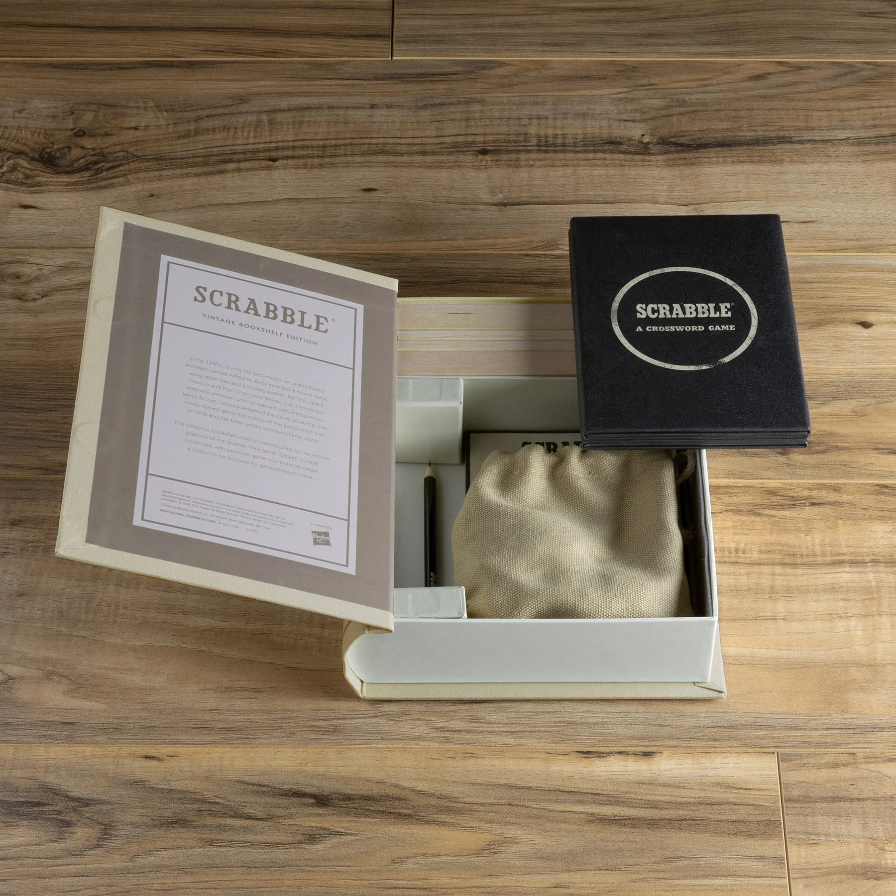 Vintage Bookshelf Games – Classics 3-Pack - Image 7